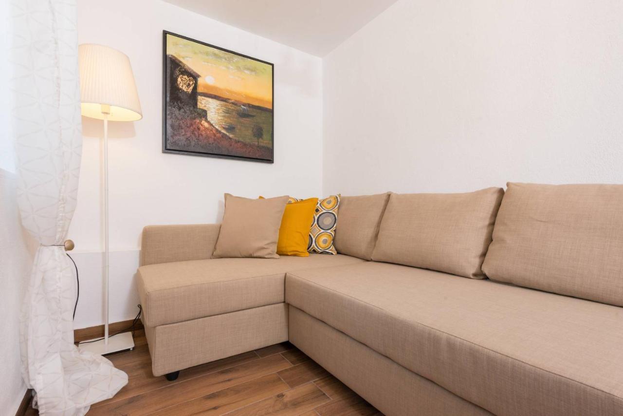 Athina'S Apartment Panagia  Ngoại thất bức ảnh